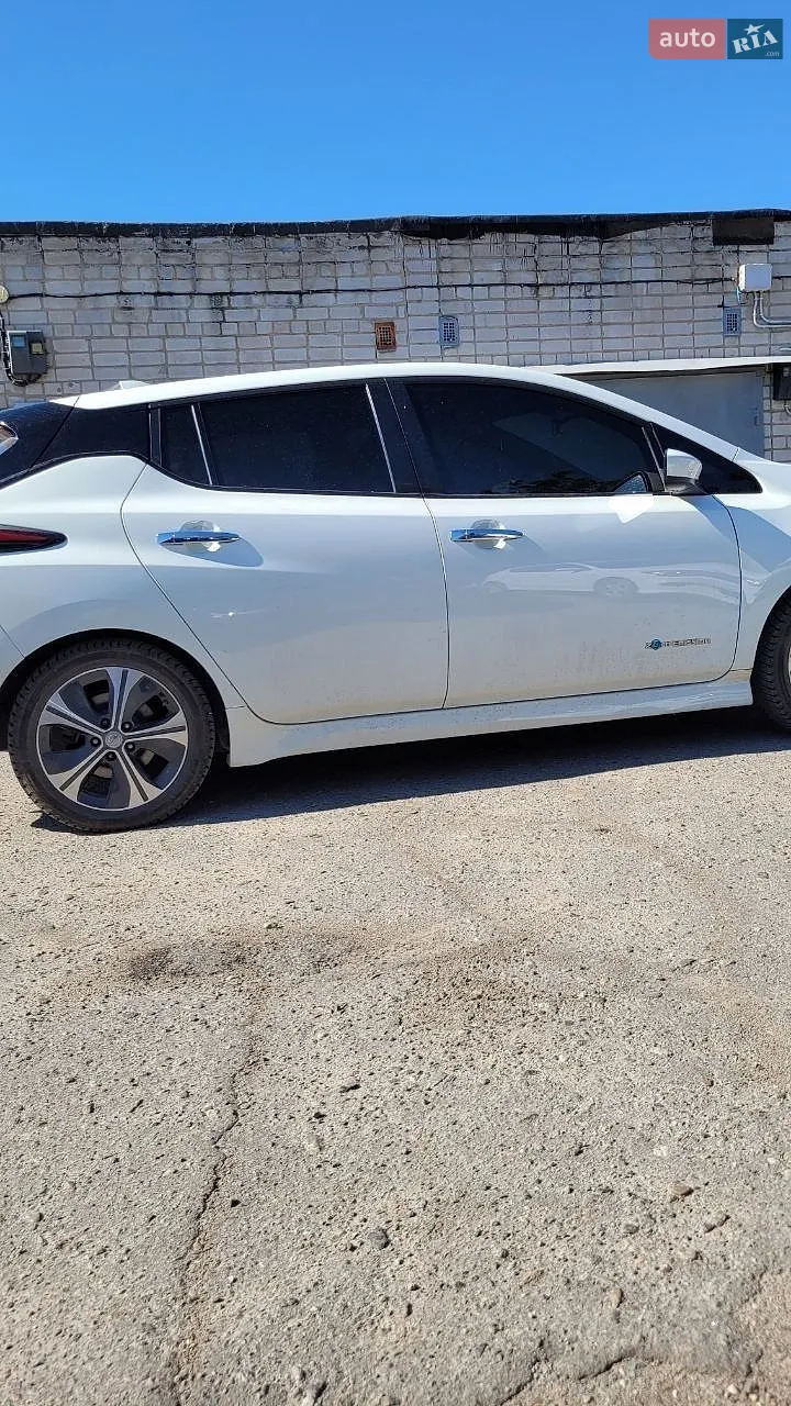 2019 Nissan Leaf - мініатюра 2
