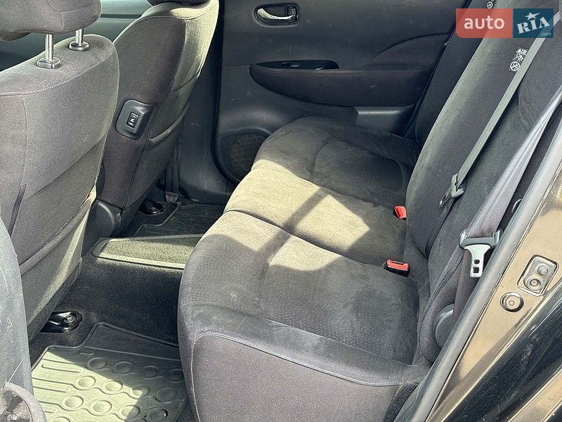 Хэтчбек Nissan Leaf 2015 в Виннице