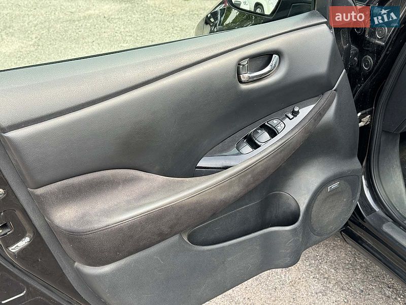 Хэтчбек Nissan Leaf 2015 в Виннице
