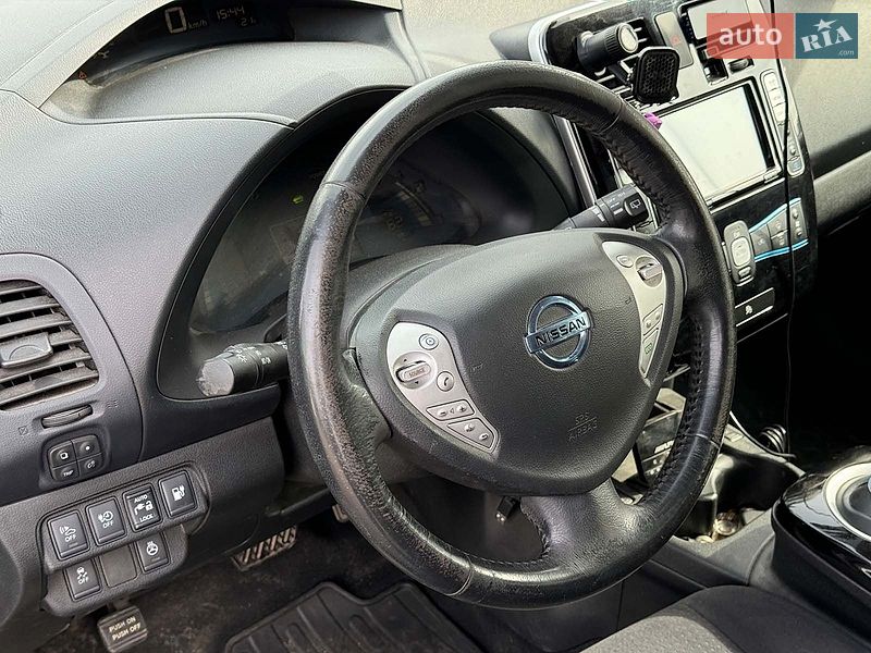 Хэтчбек Nissan Leaf 2015 в Виннице