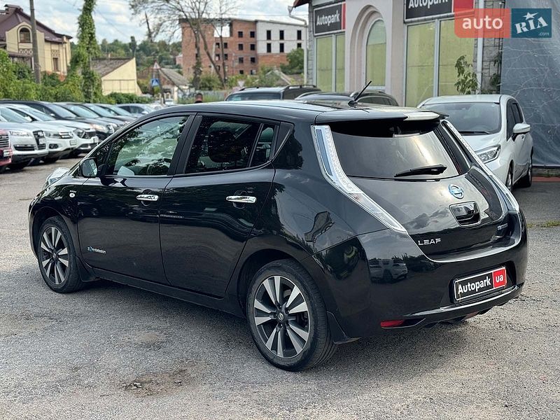 Хэтчбек Nissan Leaf 2015 в Виннице