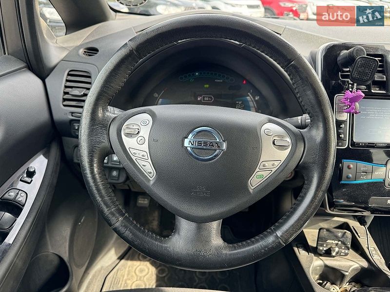 Хэтчбек Nissan Leaf 2015 в Виннице