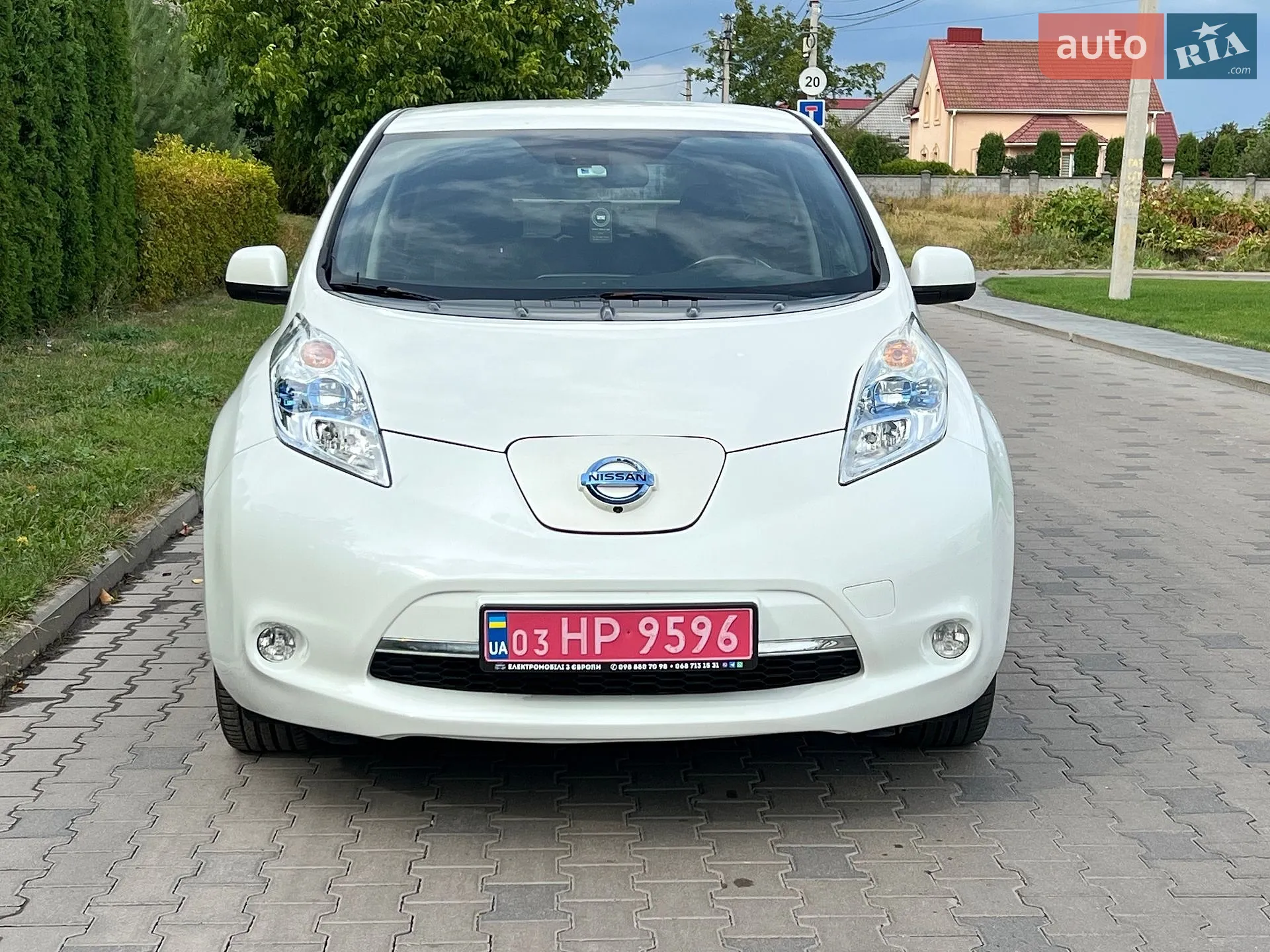 2015 Nissan Leaf - мініатюра 2