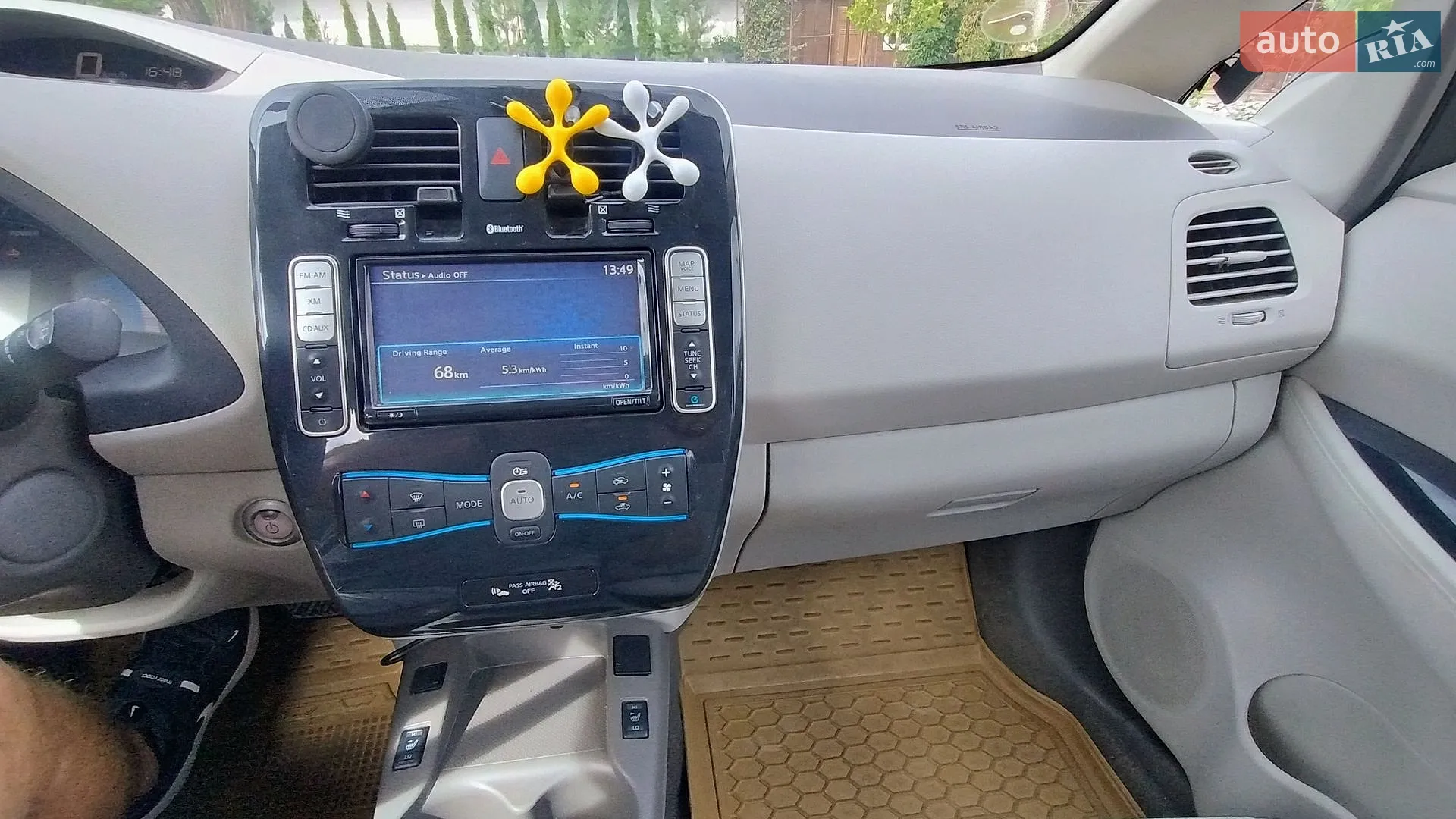 2011 Nissan Leaf - мініатюра 18