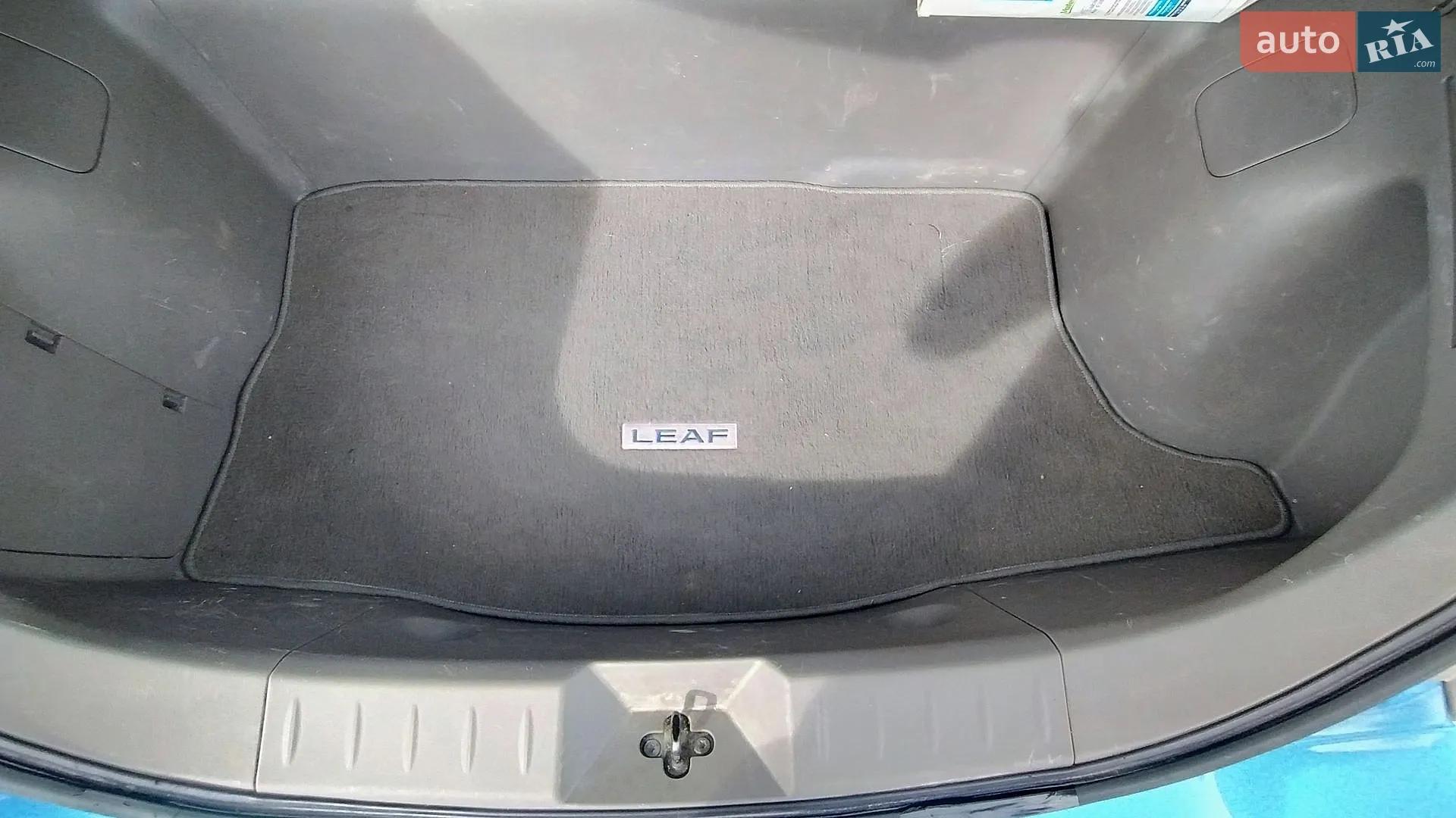 2011 Nissan Leaf - мініатюра 27