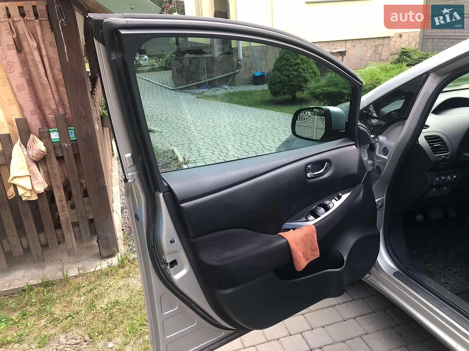 2014 Nissan Leaf - мініатюра 11