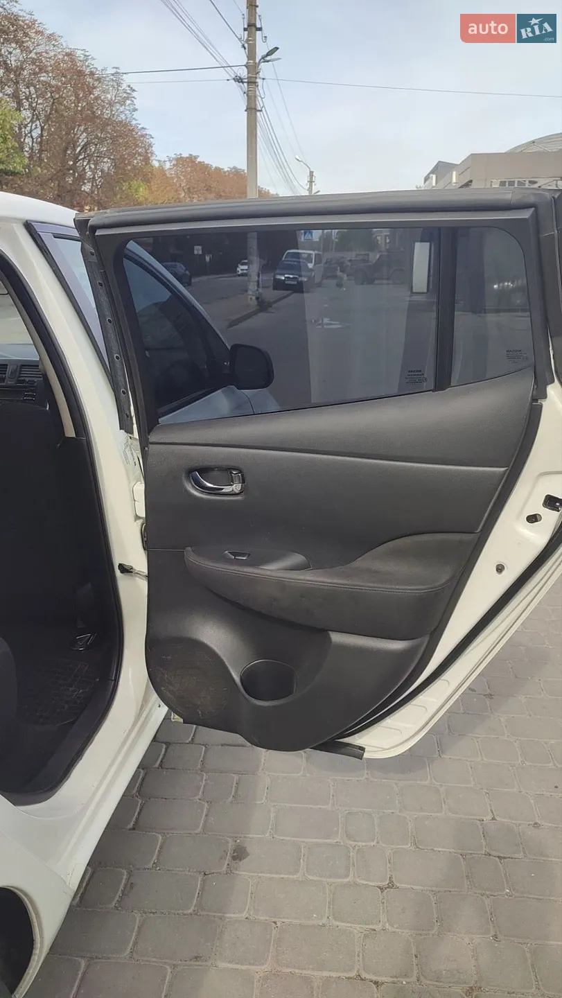 2015 Nissan Leaf - мініатюра 5