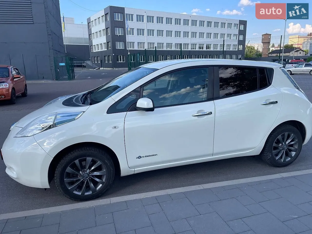 2016 Nissan Leaf - мініатюра 3