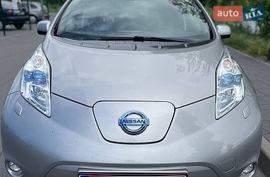 Хэтчбек Nissan Leaf 2017 в Киеве