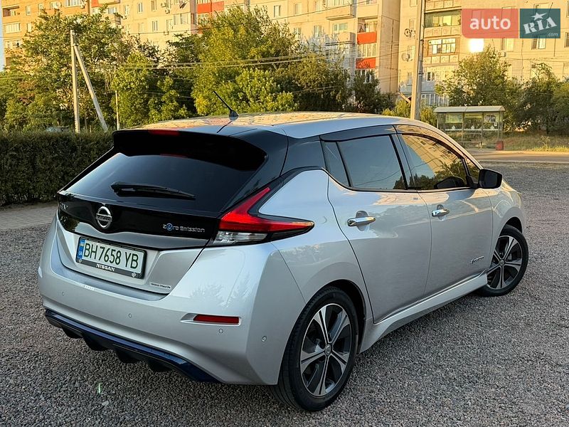 Хетчбек Nissan Leaf 2018 в Білгороді-Дністровському