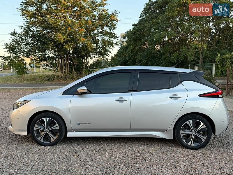 Хетчбек Nissan Leaf 2018 в Білгороді-Дністровському