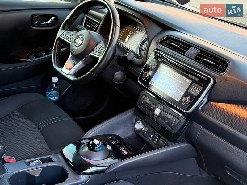 Хетчбек Nissan Leaf 2018 в Білгороді-Дністровському