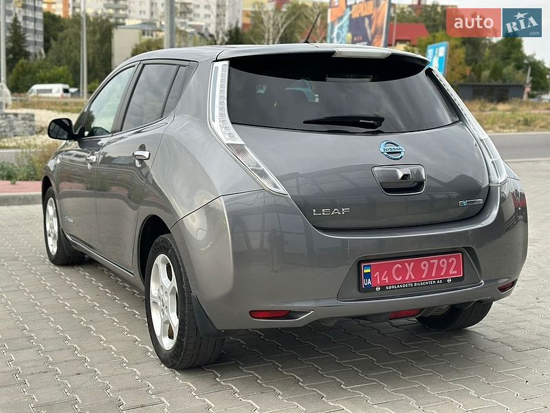 Хэтчбек Nissan Leaf 2014 в Тернополе