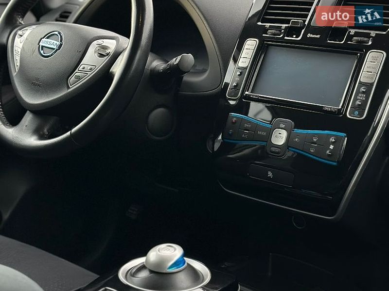 Хэтчбек Nissan Leaf 2014 в Тернополе