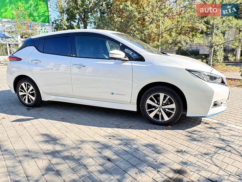 Хэтчбек Nissan Leaf 2019 в Белгороде-Днестровском