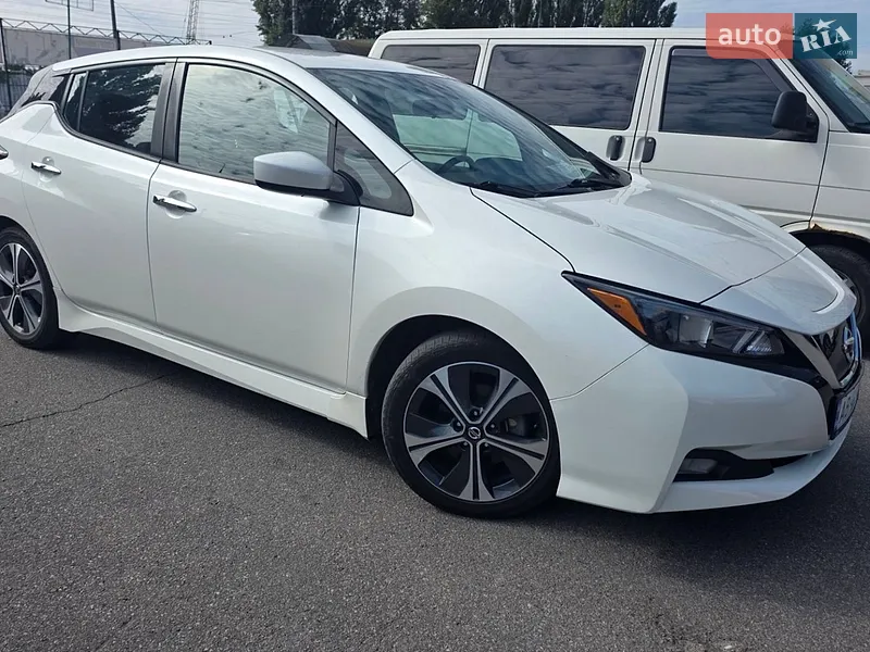 Nissan Leaf 2021