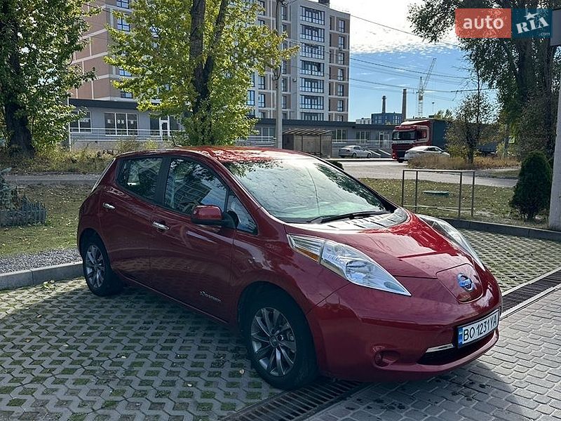 Хэтчбек Nissan Leaf 2014 в Тернополе