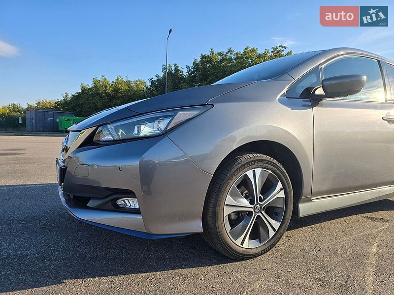 Хетчбек Nissan Leaf 2020 в Одесі