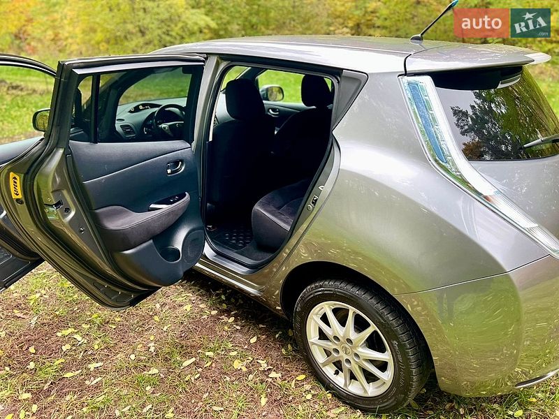 Хэтчбек Nissan Leaf 2014 в Бродах
