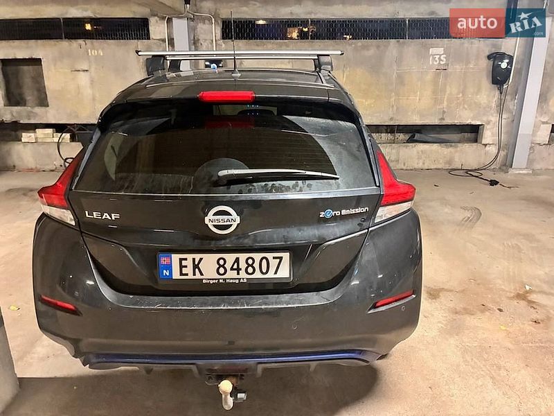 Хэтчбек Nissan Leaf 2018 в Умани