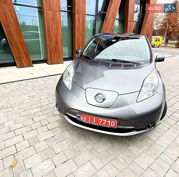 Nissan Leaf