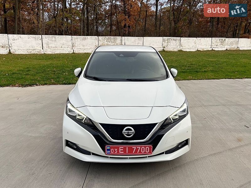 Хетчбек Nissan Leaf 2018 в Луцьку