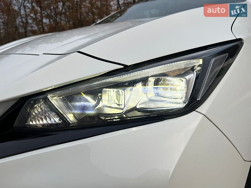 Хетчбек Nissan Leaf 2018 в Луцьку