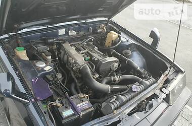 Седан Nissan Leopard 1983 в 