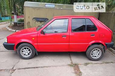 Хэтчбек Nissan March 1985 в 