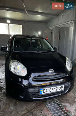 Хэтчбек Nissan March 2011 в 