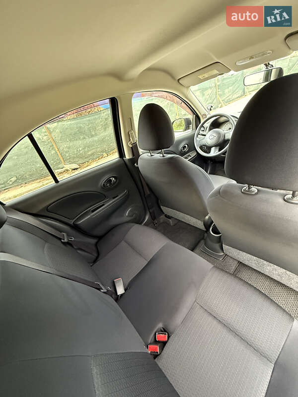 Хэтчбек Nissan March 2012 в Львове