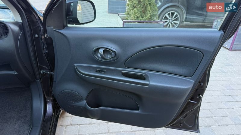 Хэтчбек Nissan March 2013 в Киеве