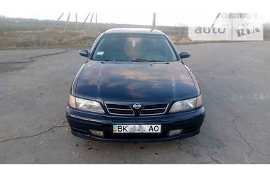 Седан Nissan Maxima 1999 в Ровно