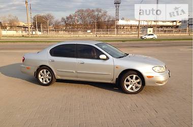 Седан Nissan Maxima 2000 в Запорожье