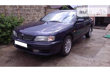 Седан Nissan Maxima 1996 в Одессе