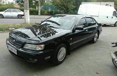 Седан Nissan Maxima 1998 в Первомайске