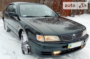 Седан Nissan Maxima 1996 в Киеве