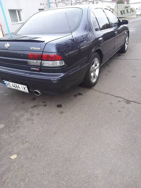 Седан Nissan Maxima 1996 в Кривому Розі