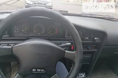 Седан Nissan Maxima 1990 в 