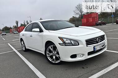 Седан Nissan Maxima 2012 в Херсоне