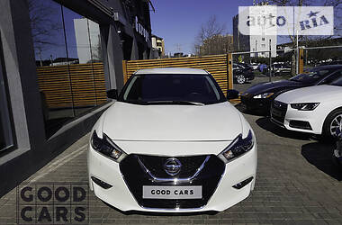 Седан Nissan Maxima 2017 в 