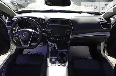 Седан Nissan Maxima 2017 в 