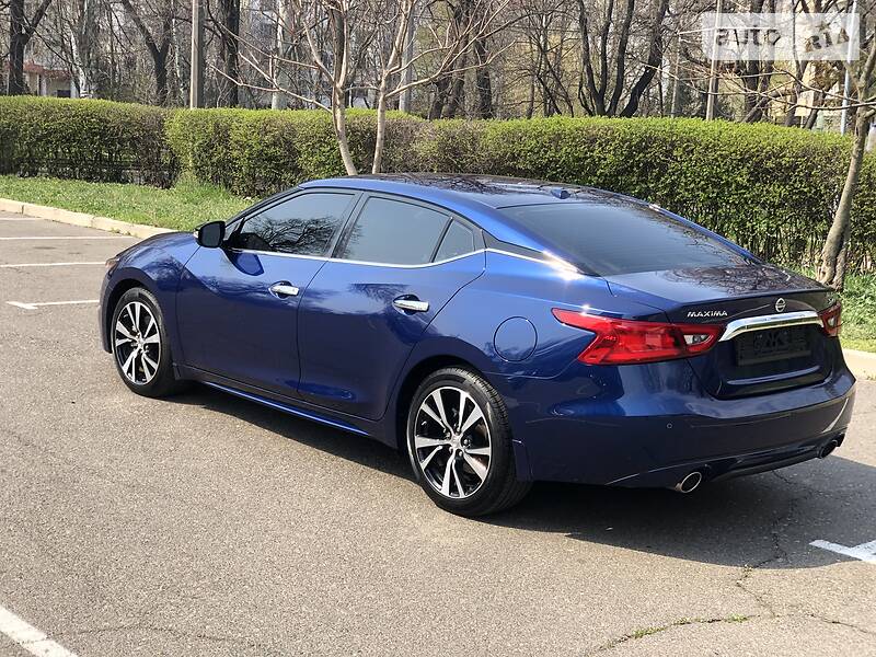 Седан Nissan Maxima 2018 в Одесі