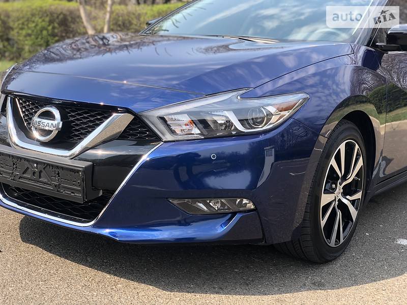 Седан Nissan Maxima 2018 в Одесі