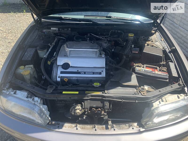 Седан Nissan Maxima 1997 в Харкові