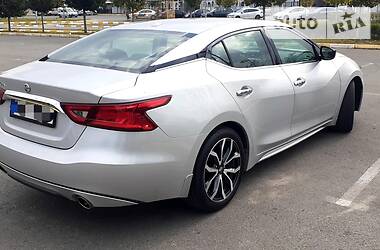 Седан Nissan Maxima 2016 в Киеве