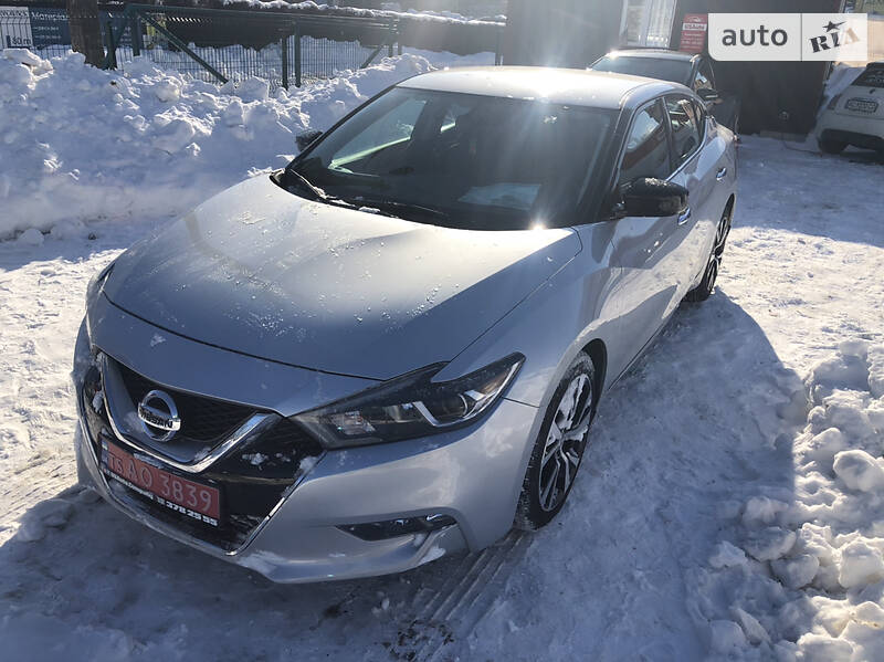 Седан Nissan Maxima 2016 в Луцьку