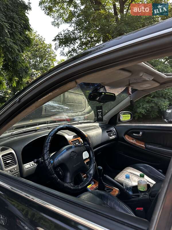 Седан Nissan Maxima 2004 в Киеве