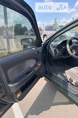 Седан Nissan Maxima 1999 в 