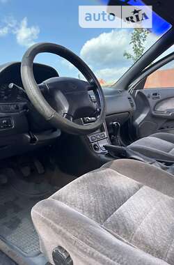 Седан Nissan Maxima 1999 в 
